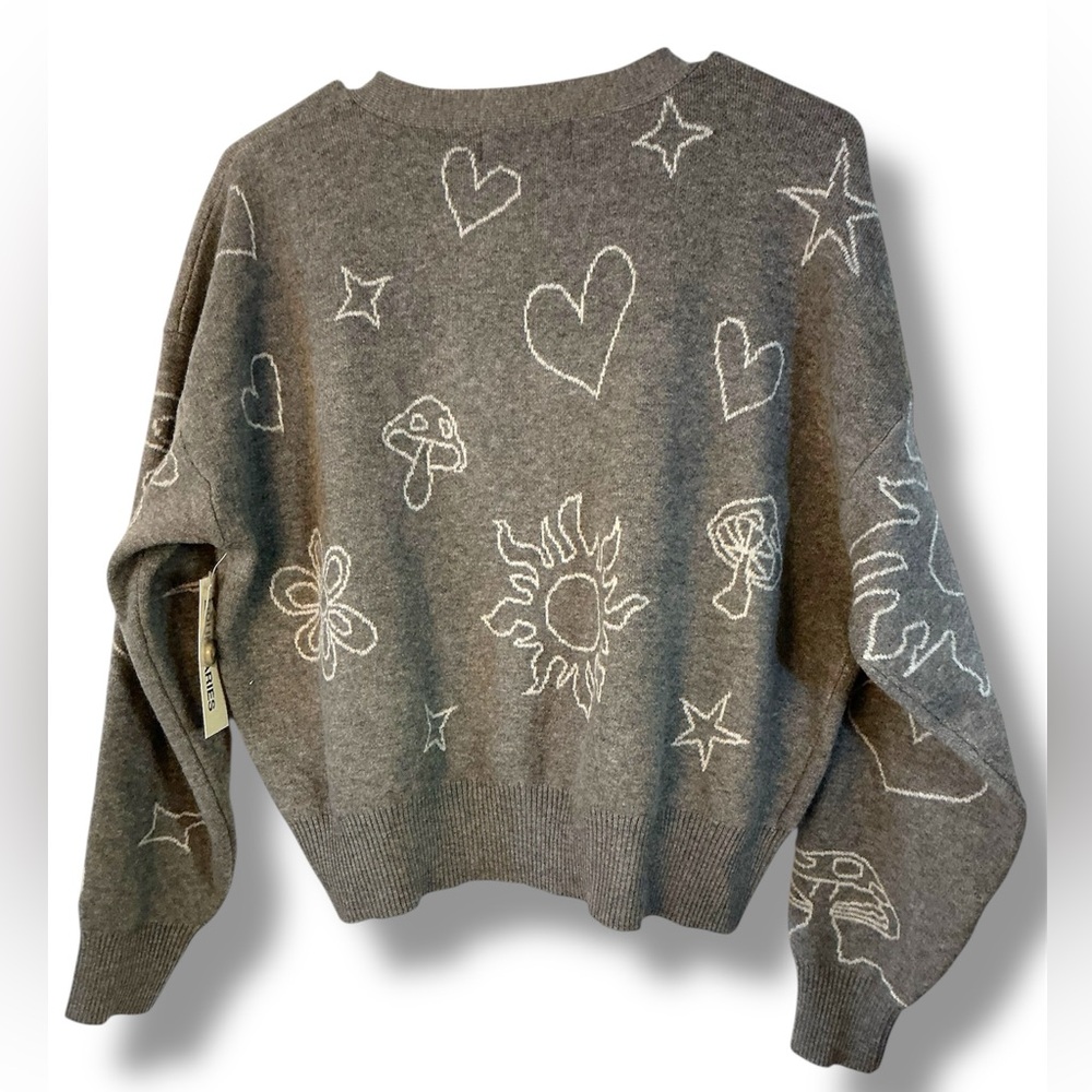 Whimsical gray cardigan sweater🩷 - Picture 2 of 4